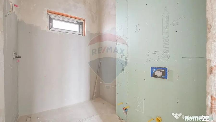 Apartament cu 3 camere decomandat în 15 Noiembrie