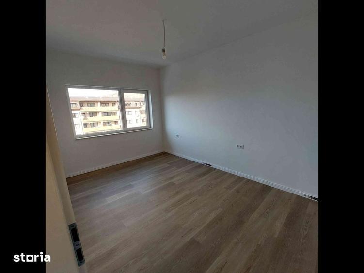 Apartament cu 3 camere în Baciu