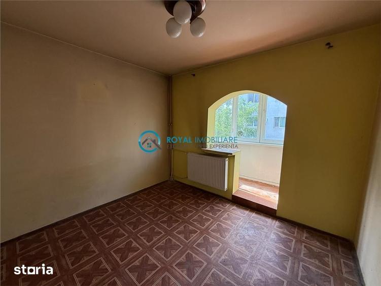Royal Imobiliare - Vanzare apartament zona Paltinis - 4
