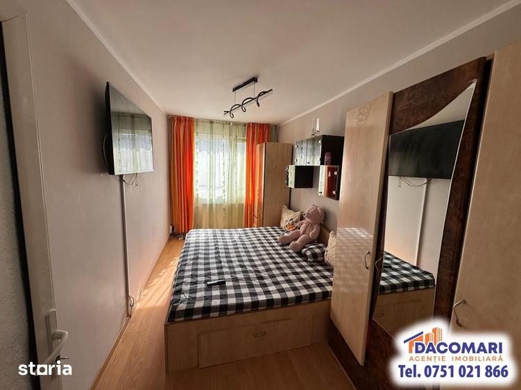 Apartament cu 2 camere decomandat în Micro 40