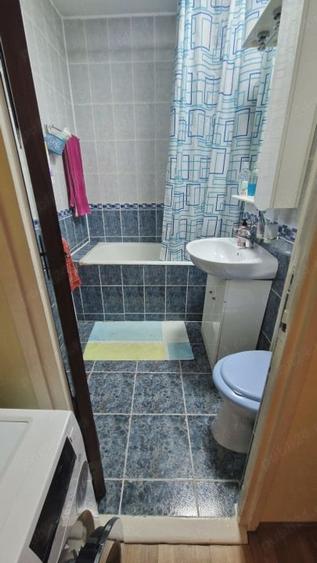 Apartament cu 3 camere decomandat, mobilat în Gorjului
