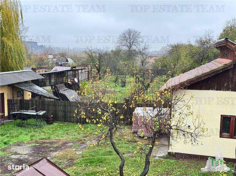 Casă cu 4 camere în Crovu