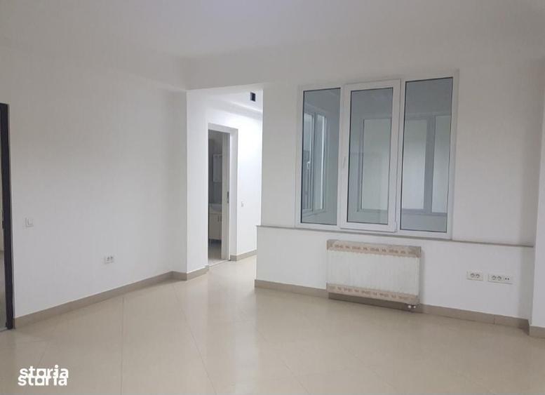 Spațiu comercial, de 1,288 mp, în Central