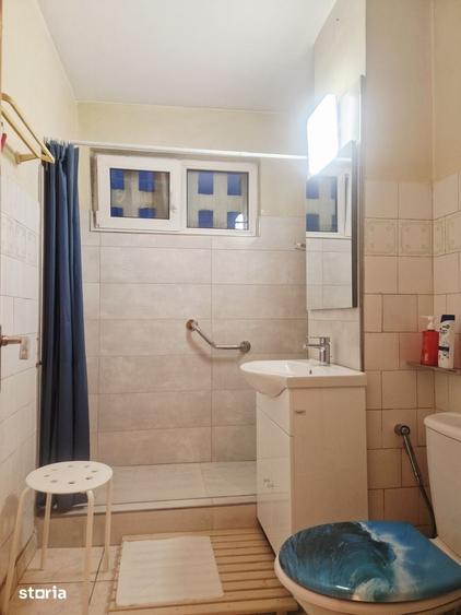 Apartament cu 3 camere decomandat în Vest