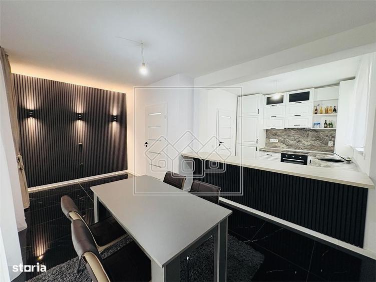 Apartament cu 2 camere decomandat în Cristian