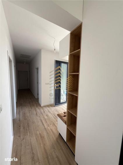 Apartament cu 8 camere în Central