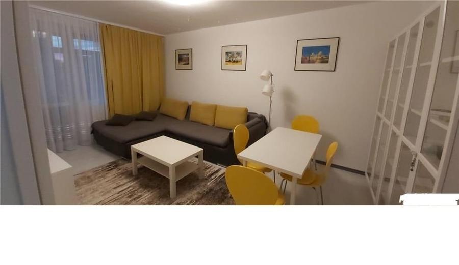 Apartament cu 3 camere decomandat în Giurgiului