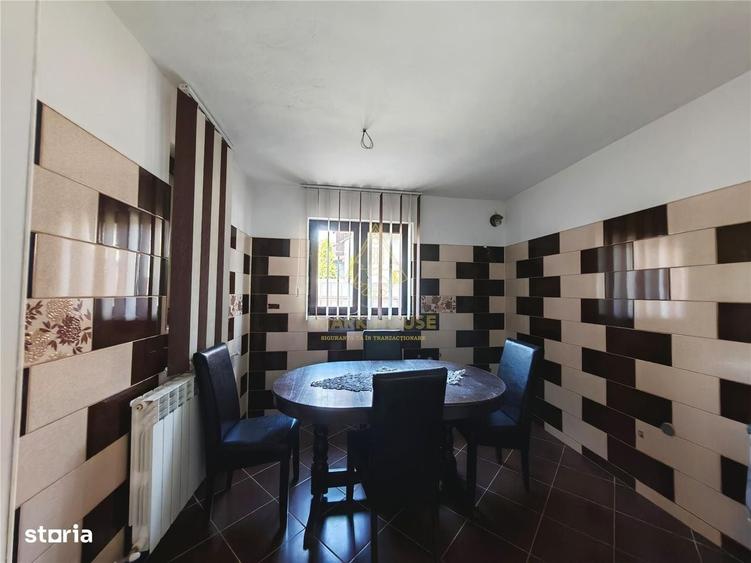 Casă cu 4 camere în Gârleni