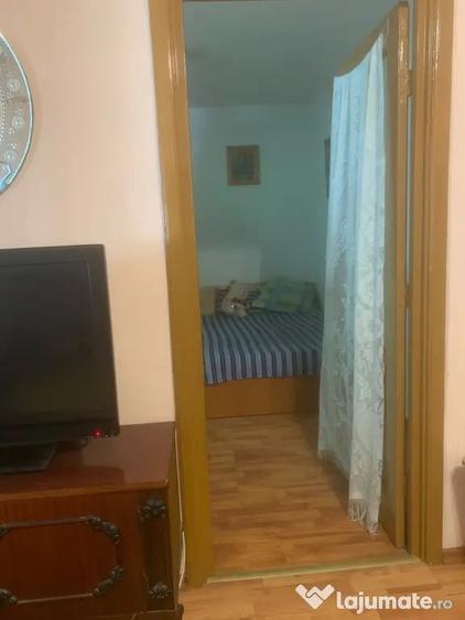 Apartament cu 2 camere semidecomandat în Vest