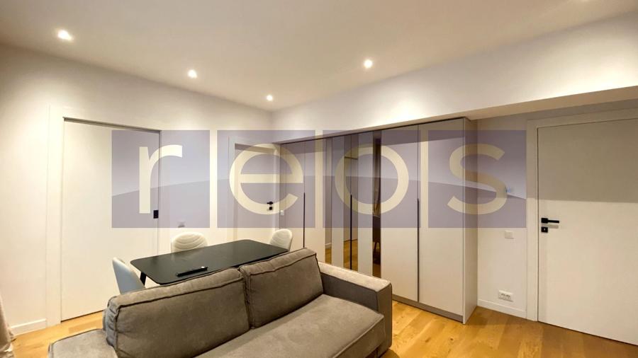 Apartament cu 3 camere semidecomandat în Cotroceni