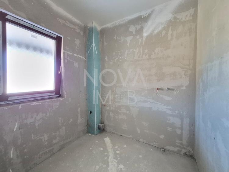 Duplex cu 4 camere cu Canalizare în Șura Mică