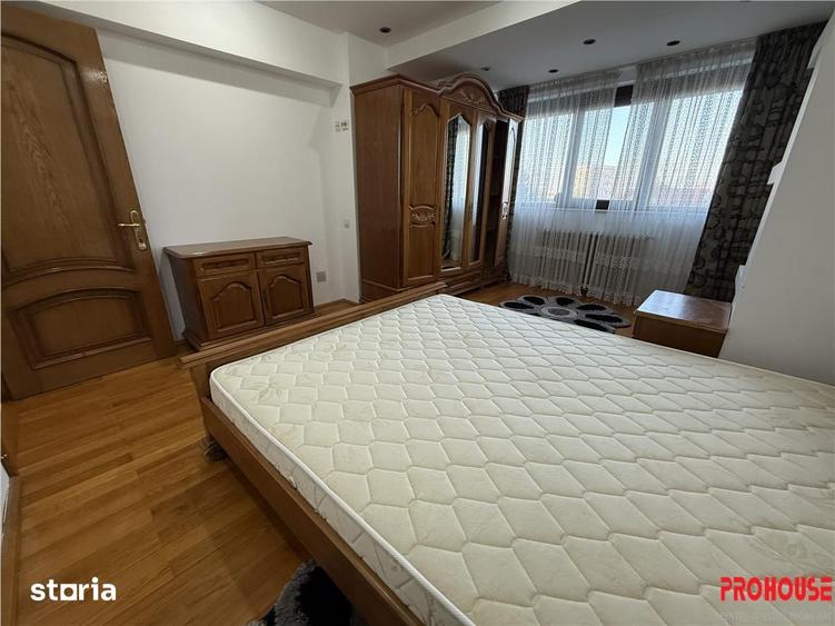 Apartament cu 3 camere, mobilat în Unirii