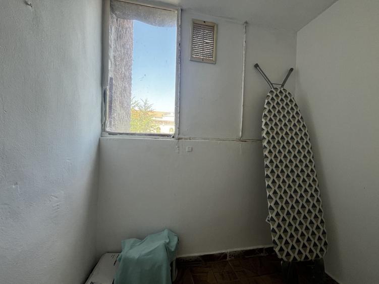 Apartament cu 2 camere decomandat, mobilat în P-ța Unirii