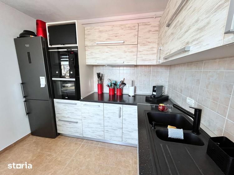 Apartament cu 3 camere decomandat în Bună Ziua