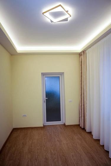 Casă individuală cu 4 camere cu Canalizare în CET