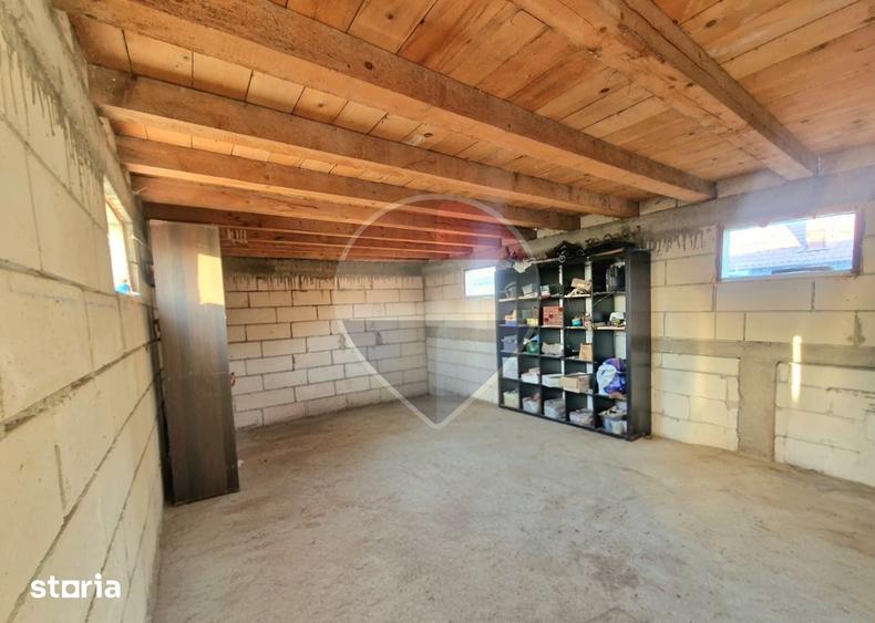Casă cu 3 camere cu Teren 2100 Mp în Valea lui Ion