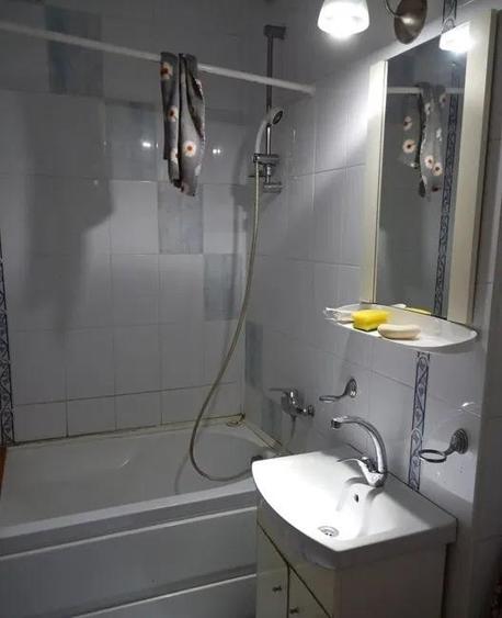Garsonieră semidecomandată în Podul de Piatră