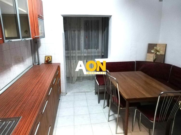 Apartament cu 2 camere decomandat, mobilat în Cetate