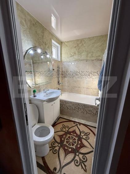 Apartament cu 3 camere semidecomandat, mobilat în Micro 17