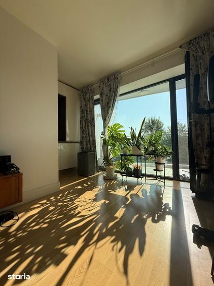 Apartament cu 3 camere în Tei