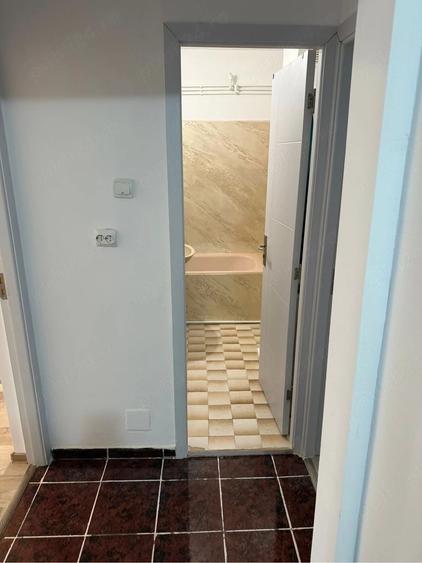 Apartament cu 2 camere decomandat în Pandurilor