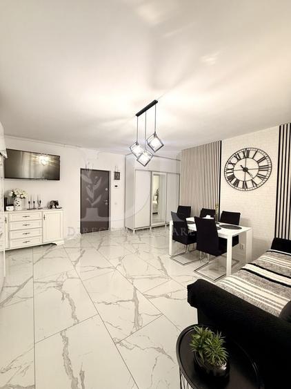 Apartament cu 3 camere semidecomandat, mobilat în Florești