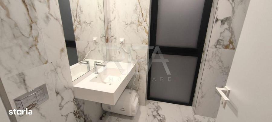 Apartament cu 3 camere semidecomandat, mobilat în Tei