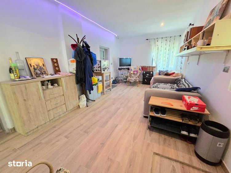 Casă cu 3 camere cu Teren 1330 Mp în Răzvad
