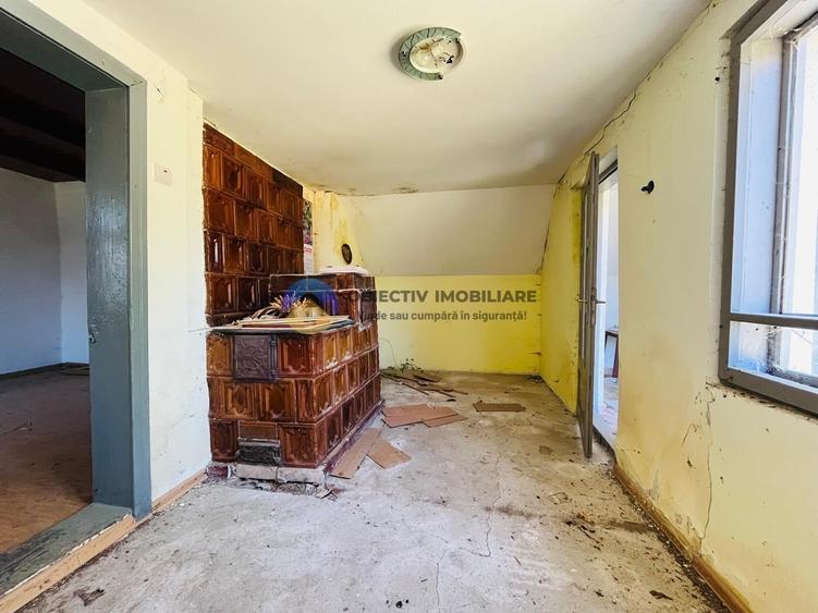 Casă individuală cu 2 camere cu Teren 2089 Mp în Slobozia (Roznov)