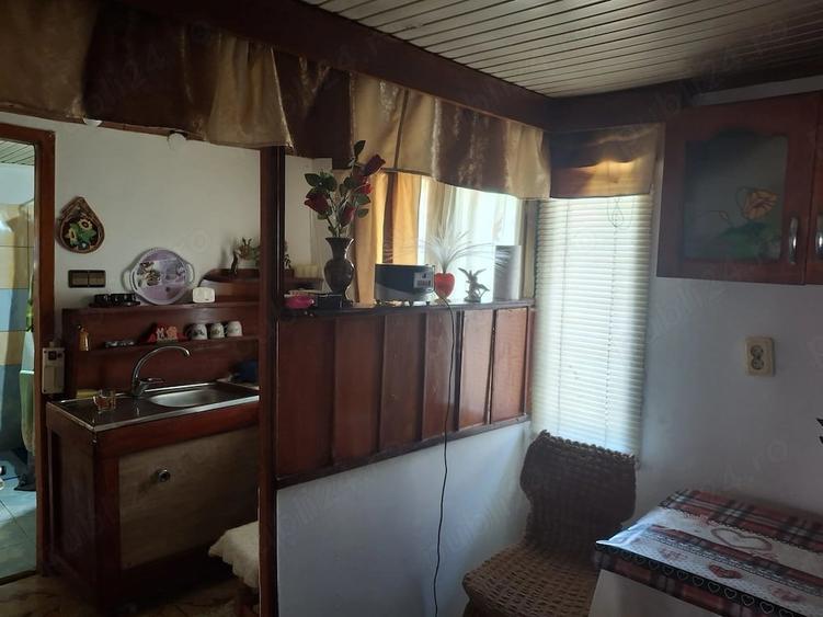 Casă cu Teren 1500 Mp în Secu