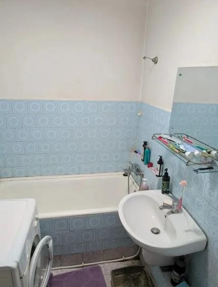 Apartament cu 2 camere decomandat în Berceni