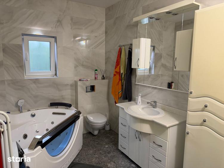 Casă cu 2 camere cu Teren 400 Mp în Central