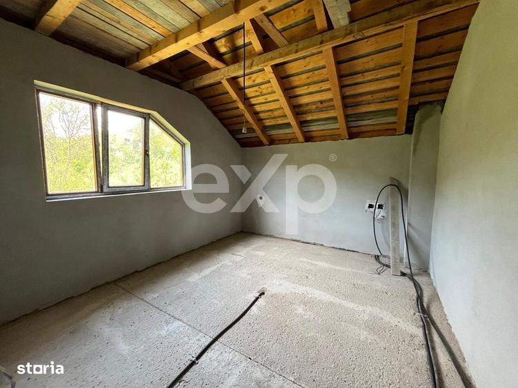Casă cu 4 camere în Urleta