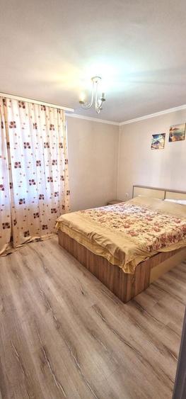 Apartament cu 2 camere semidecomandat, mobilat în Central