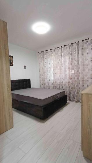 Apartament cu 2 camere decomandat în Exterior Vest