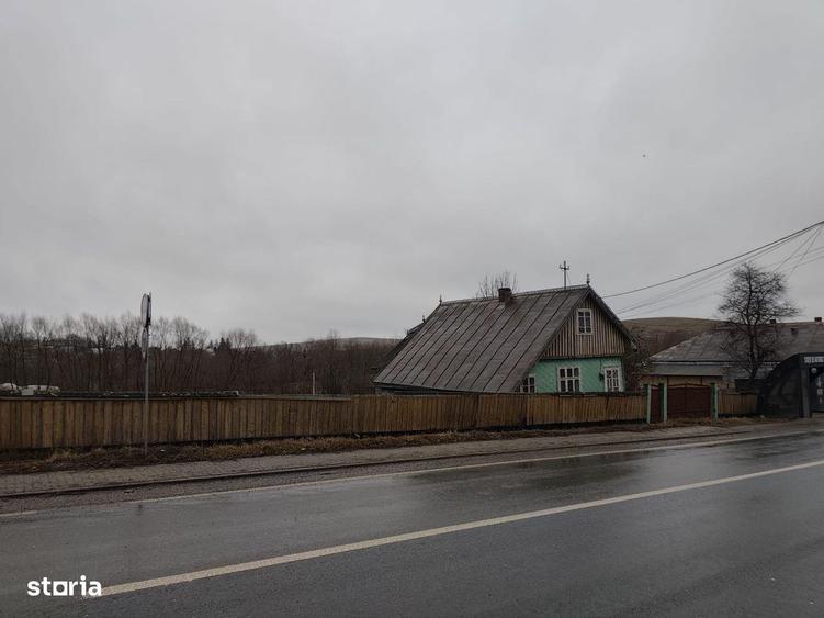 Teren de 2400 mp, în Moara