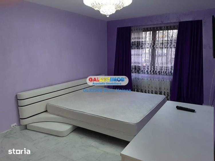 Apartament cu 3 camere semidecomandat în Tei