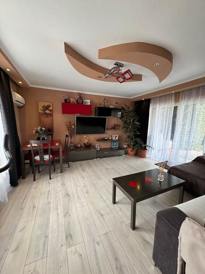 Casă individuală cu 5 camere cu Canalizare în Moșnița Nouă