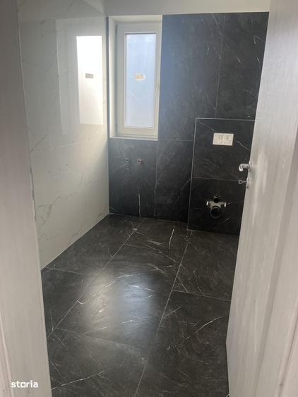 Casă cu 3 camere în Dumbrăvița