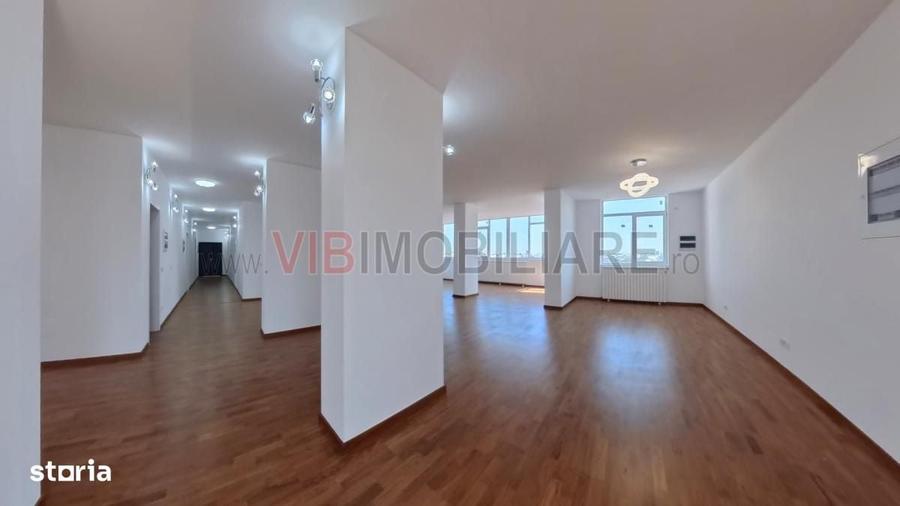 Apartament cu 4 camere în Viilor