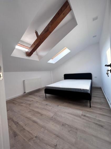 Apartament cu 2 camere decomandat, mobilat în Noua