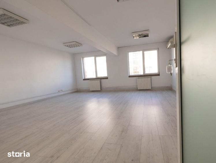 Spațiu comercial, de 540 mp, în Regie