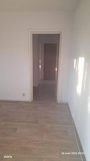 Apartament cu 3 camere în Gorjului
