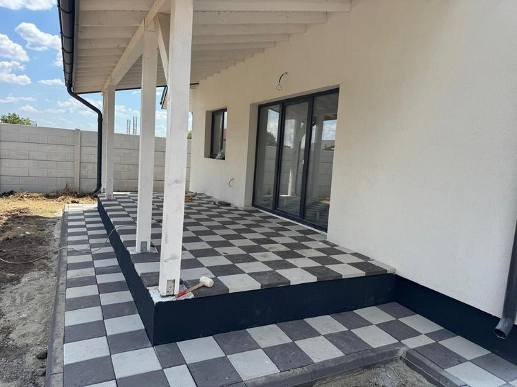 Casă individuală cu 5 camere cu Teren 410 Mp în Domnești