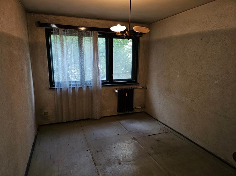 Apartament cu 3 camere decomandat în Militari