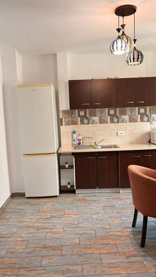 Apartament cu 2 camere semidecomandat în Colentina
