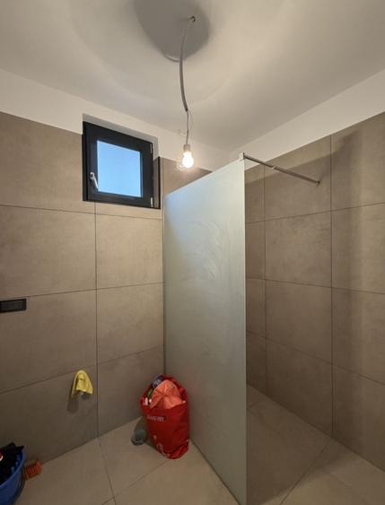 Casă cu 3 camere în Brestei