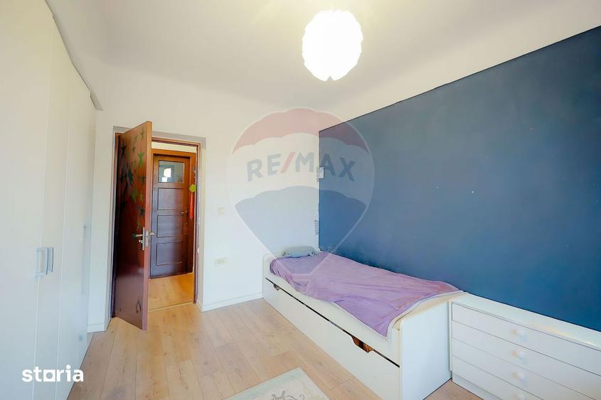 Apartament cu 2 camere decomandat, mobilat în Central