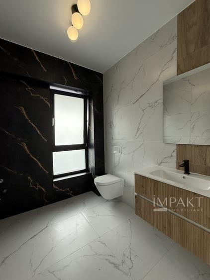 Duplex cu 4 camere cu Canalizare în Chinteni