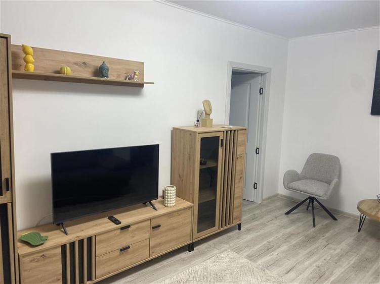 Apartament cu 2 camere nedecomandat, mobilat în Gară